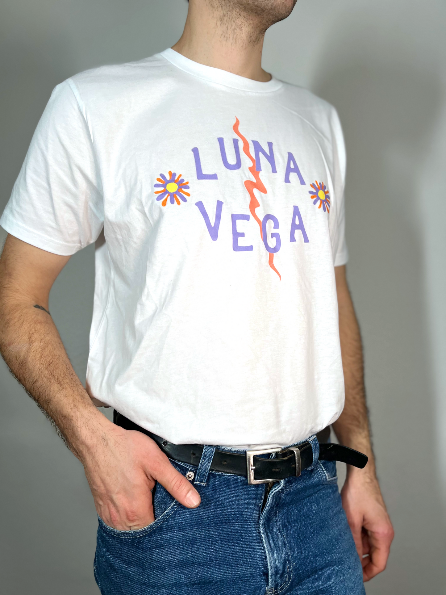 Luna Vega I T-Shirt